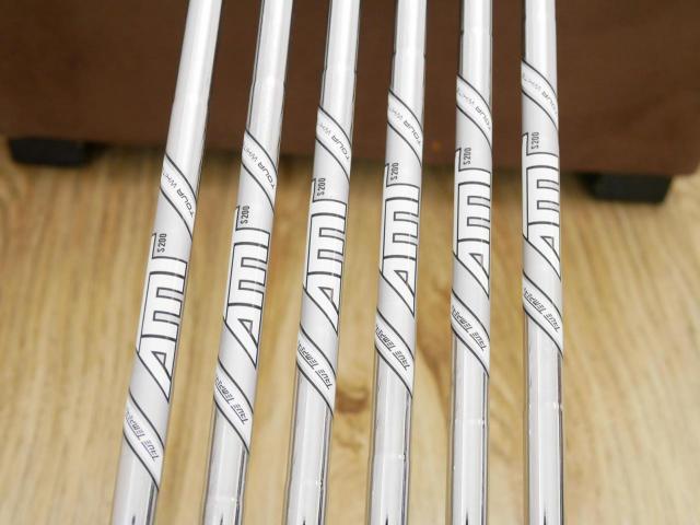 Iron set : Titleist : ชุดเหล็ก Titleist T150 Forged (รุ่นล่าสุด ออกปี 2023 นุ่ม แน่น คม) มีเหล็ก 5-Pw (6 ชิ้น) ก้านเหล็ก AMT Tour White S200