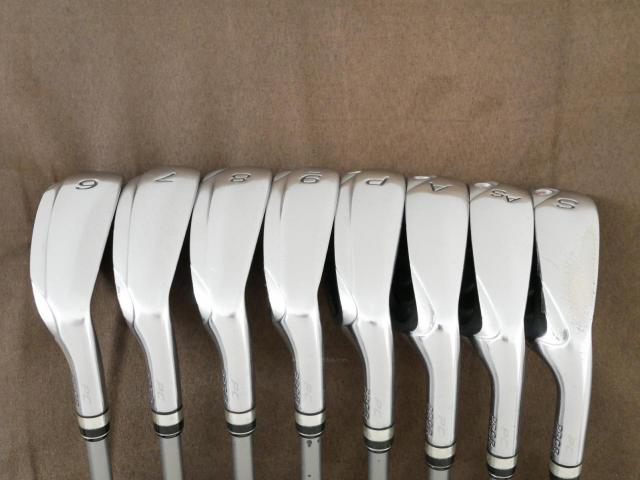 Iron set : PRGR : **มีตำหนิ** ชุดเหล็กกระเทย PRGR Egg PC (รุ่นปี 2019 ตีง่ายและไกลมากๆ โกงสุดๆ) มีเหล็ก 6-Pw,Aw,As,Sw (8 ชิ้น) ก้านกราไฟต์ M-40 Flex SR