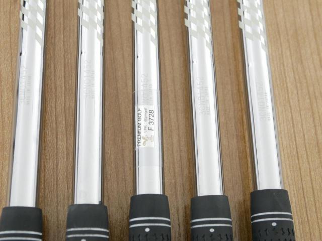 Iron set : PRGR : ชุดเหล็ก PRGR 01 Forged (ปี 2024 นุ่มมากๆ) มีเหล็ก 6-Pw (5 ชิ้น) ก้านเหล็ก NS Pro 095 Flex S