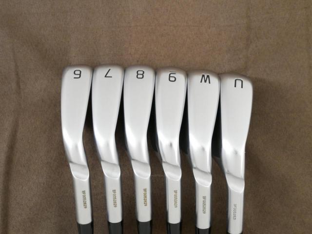 Iron set : Ping : ชุดเหล็ก Ping i530 Forged (รุ่นล่าสุด ออกปี 2024) มีเหล็ก 6-Pw,Aw (6 ชิ้น) ก้านเหล็ก NS Pro 950 NEO Flex S