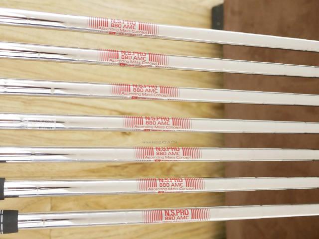 Iron set : Titleist : ชุดเหล็ก Titleist T300 (รุ่นล่าสุด ปี 2022) มีเหล็ก 5-Pw,48 (7 ชิ้น) ก้านเหล็ก NS Pro 880 AMC Flex S