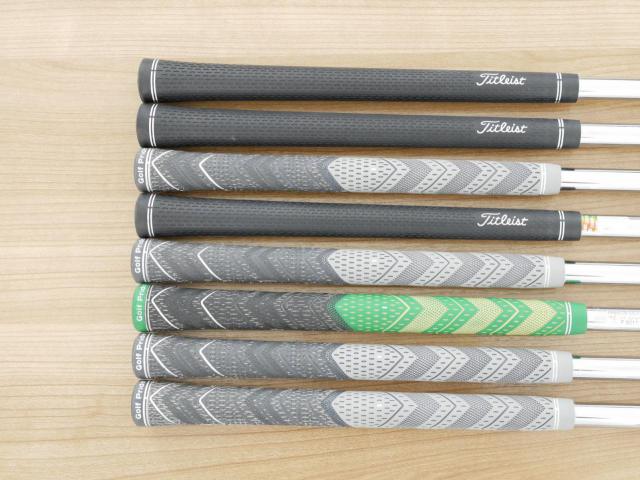Iron set : Titleist : ชุดเหล็ก Titleist AP2 712 Forged มีเหล็ก 3-Pw (8 ชิ้น) ก้านเหล็ก NS Pro 950 Flex S