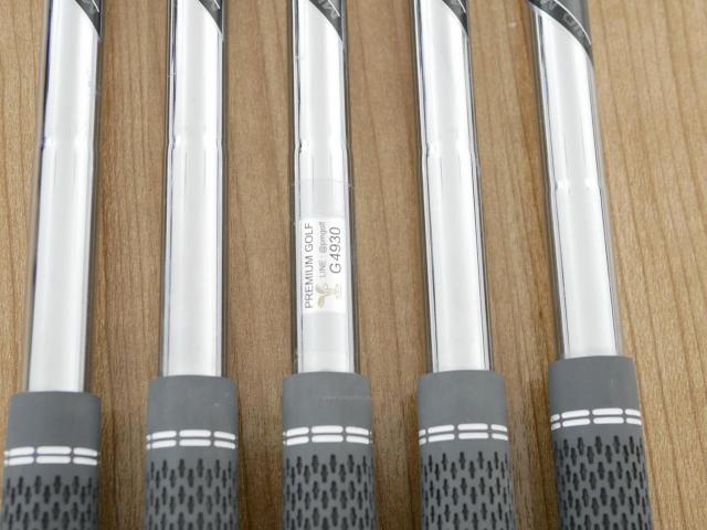 Iron set : Taylormade : ชุดเหล็ก Taylormade P770 Forged (รุ่นล่าสุด ออกปี 2024 นุ่ม แน่น) มีเหล็ก 6-Pw (5 ชิ้น) ก้านเหล็ก Dynamic Gold 115 MID S200