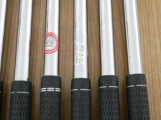 Iron set : Taylormade : ชุดเหล็ก Taylormade M2 มีเหล็ก 5-Pw (6 ชิ้น) ก้านเหล็ก REAX 90 Japan Spec Flex S