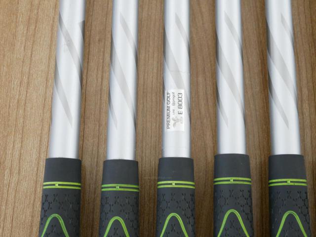 Iron set : Titleist : ชุดเหล็ก Titleist T350 Forged (รุ่นใหม่ล่าสุด ออกปี 2023) มีเหล็ก 6-Pw,48 (6 ชิ้น) ก้านกราไฟต์ Fujikura MCI 60 Flex R