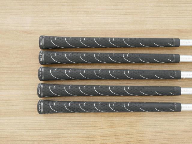 Iron set : Katana : ชุดเหล็กกระเทย Katana Voltio G Series มีเหล็ก 7-Pw,Aw (5 ชิ้น ระยะเทียบเท่า เหล็ก 6-Pw) ก้าน Tour AD VT-5 Flex R