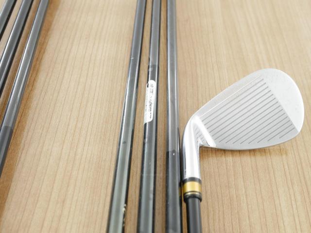 Iron set : Yonex : ชุดเหล็ก Yonex Royal E-Zone (รุ่นท๊อปสุด ก้านดีมาก หน้าเด้ง ตีไกลสุดๆ) มีเหล็ก 7-Pw,Aw,As,Sw (7 ชิ้น) ก้านกราไฟต์ NANOPREME Flex R