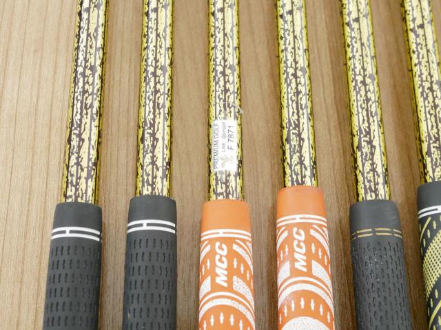Iron set : Yonex : ชุดเหล็ก Yonex Royal DTP (ออกปี 2016 ท๊อปสุด ก้านดีมาก หน้าเด้ง ตีไกลสุดๆ) มีเหล็ก 6-Pw,Aw,Sw (7 ชิ้น) ก้านกราไฟต์ Flex R