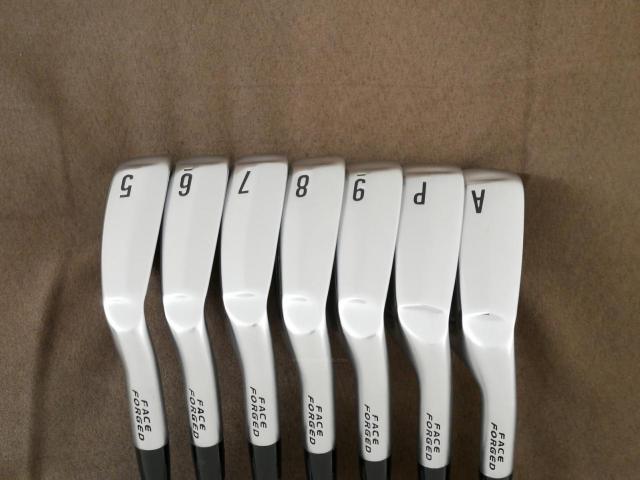 Iron set : Other Brand : ชุดเหล็ก Srixon ZX4 MK II (รุ่นปี 2023 ตีง่าย ไกล) มีเหล็ก 5-Pw,Aw (7 ชิ้น) ก้านกราไฟต์ Mitsubishi Diamana ZX-II 60 Flex S