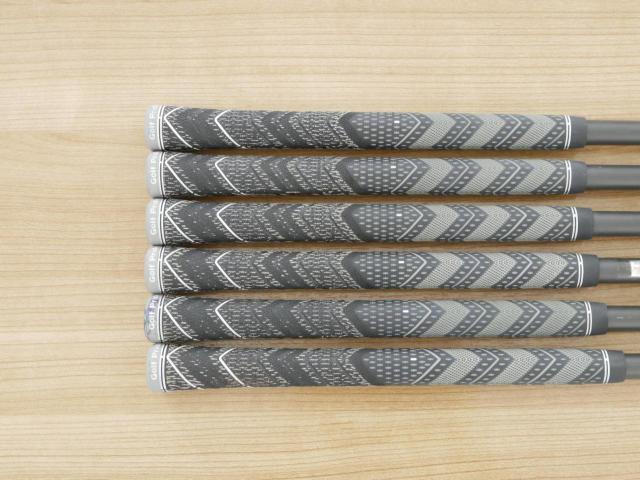 Iron set : Taylormade : ชุดเหล็ก Taylormade P790 (ตัวท้อปสุด ล่าสุด ออกปี 2025 Japan Spec.) มีเหล็ก 5-Pw (6 ชิ้น) ก้านกราไฟต์ Project X LZ 70g Flex R