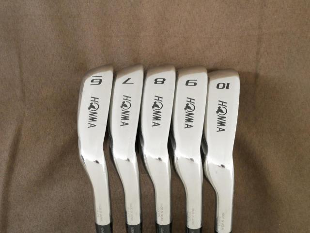 Iron set : Honma : ชุดเหล็ก Honma Bezeal 525 (ออกปี 2016 รุ่นนี้ใบใหญ่ที่สุดของ Honma) มีเหล็ก 6-10 (5 ชิ้น) ก้านกราไฟต์ Honma Vizard 48 Flex R