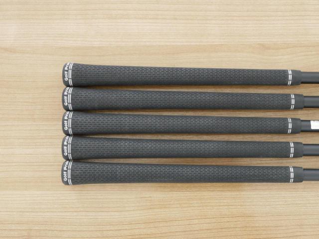 Iron set : Callaway : ชุดเหล็ก Callaway Quantum MAX (รุ่นล่าสุด ออกปี 2026 ตีง่ายมาก ไกล Japan Spec.) มีเหล็ก 6-Pw (5 ชิ้น) ก้านกราไฟต์ ATHLEMAX 60 Flex R