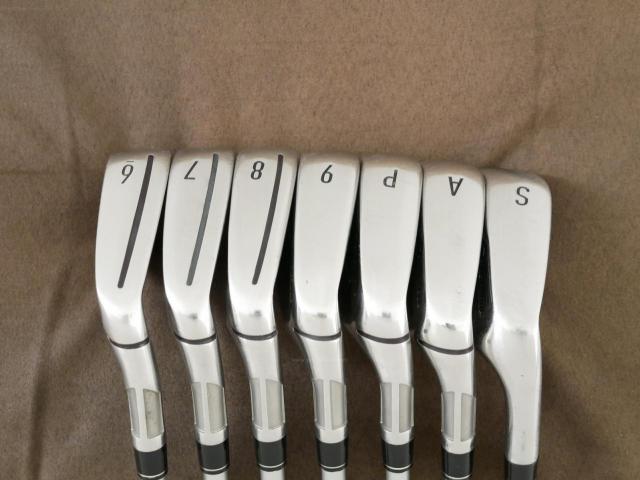 Iron set : Taylormade : ชุดเหล็ก Taylormade Stealth (ออกปี 2022 Japan Spec.) มีเหล็ก 6-Pw,Aw,Sw (7 ชิ้น) ก้านกราไฟต์ Fujikura MCI 70 Flex R