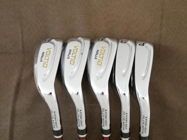 Iron set : Katana : ชุดเหล็ก Katana Voltio NINJA 880Hi Silver (รุ่นท็อปสุด ออกปี 2018 ตีง่าย ไกล สวยมากๆ) มีเหล็ก 6-Pw (5 ชิ้น) ก้านกราไฟต์ Fujikura Speeder 361 Flex R