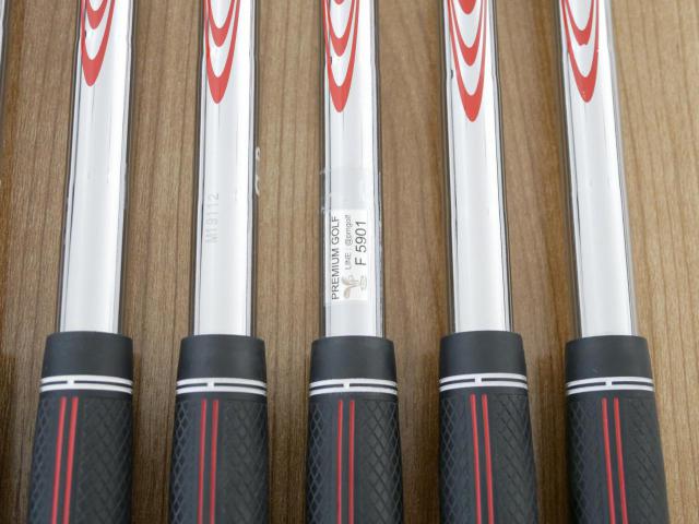 Iron set : Titleist : ชุดเหล็ก Titleist T100 Forged (รุ่นปี 2020) มีเหล็ก 5-Pw (6 ชิ้น) ก้านเหล็ก NS Pro Modus 105 Flex S