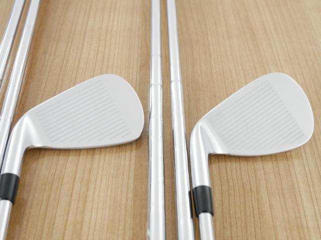 Iron set : PRGR : **มีตำหนิ** ชุดเหล็ก PRGR 04 Forged (รุ่นปี 2025 ตีง่าย ไกลมากๆๆ) มีเหล็ก 6-Pw,AW (6 ชิ้น) ก้านเหล็ก NS Pro 85 Flex SR (M-40)
