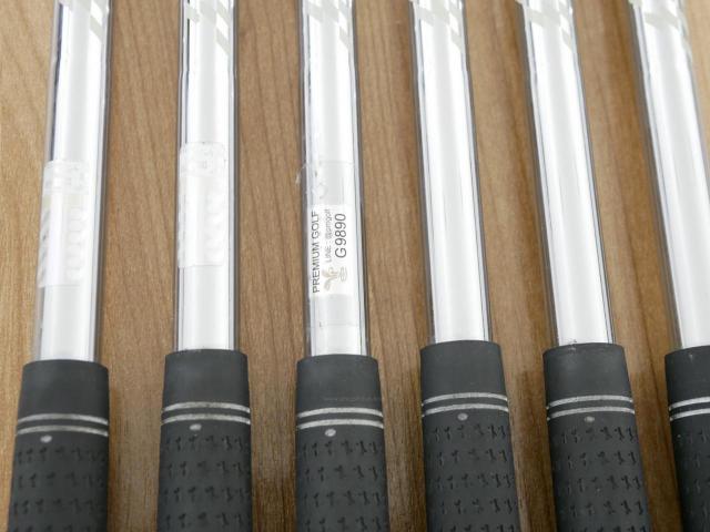 Iron set : PRGR : **มีตำหนิ** ชุดเหล็ก PRGR 04 Forged (รุ่นปี 2025 ตีง่าย ไกลมากๆๆ) มีเหล็ก 6-Pw,AW (6 ชิ้น) ก้านเหล็ก NS Pro 85 Flex SR (M-40)