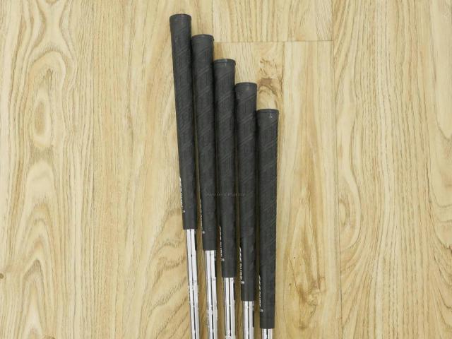 Iron set : Yamaha : ชุดเหล็ก Yamaha Inpres UD+2 (ปี 2018 ตีไกลที่สุด ไกลกว่าเหล็กทั่วไป 2 เบอร์) มีเหล็ก 6-Pw (5 ชิ้น) ก้านเหล็ก NS Pro 950 HT Flex R