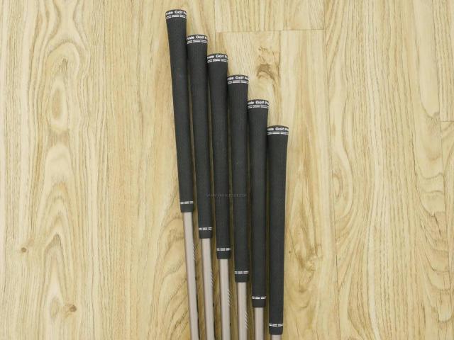 Iron set : Ping : ชุดเหล็ก Ping G430 (รุ่นล่าสุด ออกปี 2022 Japan Spec. ใบใหญ่ ง่าย ไกล) มีเหล็ก 6-W,45 (6 ชิ้น) ก้านกราไฟต์ Ping Tour 2.0 85 Flex S