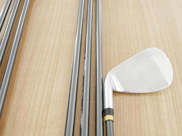 Iron set : Other Brand : ชุดเหล็ก Akira ADR (ใบใหญ่ หน้าเด้ง ไกล) มีเหล็ก 5-Pw,Aw (7 ชิ้น) ก้านกราไฟต์ Fujikura Motore Speeder 60i Flex R