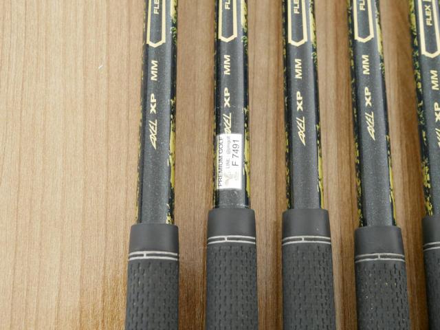 Iron set : Tsuruya : ชุดเหล็ก Tsuruya AXEL XP MM (หน้าเด้ง เบา อ่อน เหมาะกับซีเนียร์) มีเหล็ก 7-Pw,Aw,As,Sw (7 ชิ้น) ก้านกราไฟต์ Flex R