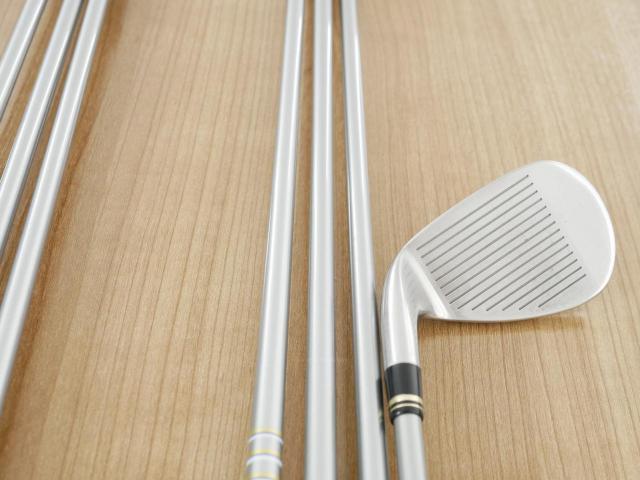 Iron set : Other Brand : ชุดเหล็ก Ryoma DSI (ตีง่ายมาก ไกลมากๆ หายากสุดๆ) มีเหล็ก 6-Pw,Aw,Sw (7 ชิ้น เหล็ก 6 ระยะเท่าเหล็ก 5 รุ่นอื่น) ก้านกราไฟต์ Tour AD Flex R