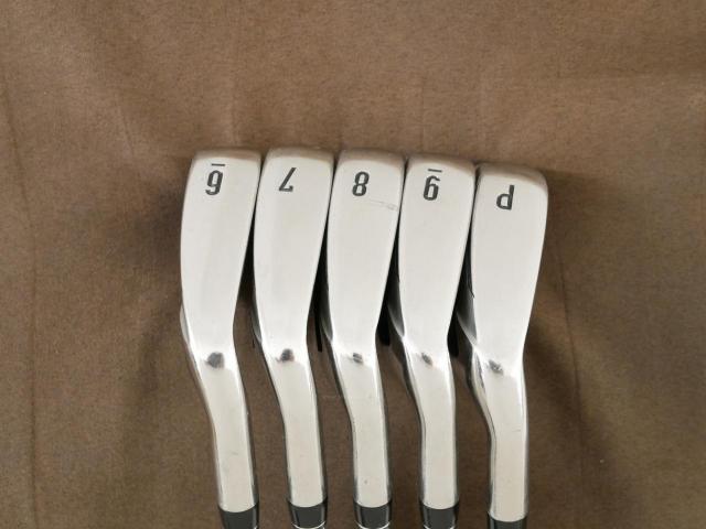 Iron set : Callaway : ชุดเหล็ก Callaway Big Bertha Beta (ใบใหญ่ ตีง่ายมาก) มีเหล็ก 6-Pw (5 ชิ้น) ก้านกราไฟต์ Fujikura Air Speeder Flex SR