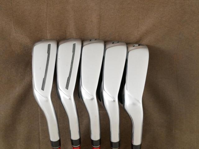 Iron set : Taylormade : ชุดเหล็ก Taylormade Aero Burner (ตีง่ายมาก) มีเหล็ก 6-Pw (5 ชิ้น) ก้านกราไฟต์ Flex R