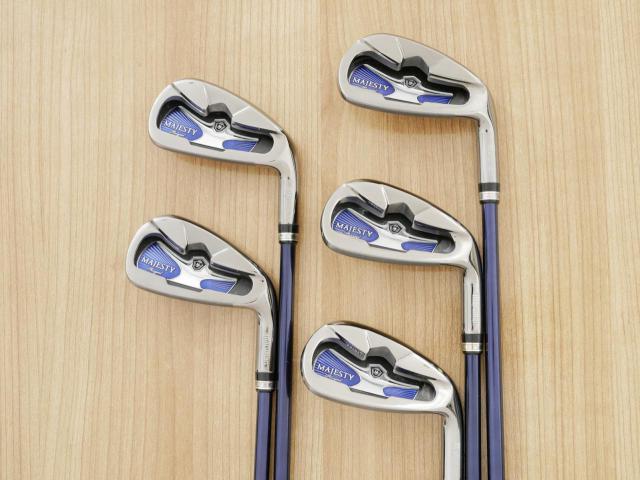 Iron set : Maruman : ชุดเหล็ก Maruman Majesty Royal SP (รุ่นท๊อปสุด ตีง่าย เด้ง ไกลมากๆ) มีเหล็ก 7-10,Pw (5 ชิ้น ระยะเทียบเท่า 4-Pw) ก้านกราไฟต์ Flex R