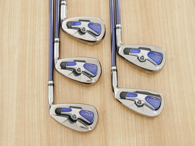 Iron set : Maruman : ชุดเหล็ก Maruman Majesty Royal SP (รุ่นท๊อปสุด ตีง่าย เด้ง ไกลมากๆ) มีเหล็ก 7-10,Pw (5 ชิ้น ระยะเทียบเท่า 4-Pw) ก้านกราไฟต์ Flex R