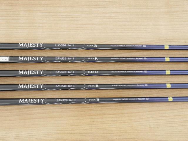 Iron set : Maruman : ชุดเหล็ก Maruman Majesty Royal SP (รุ่นท๊อปสุด ตีง่าย เด้ง ไกลมากๆ) มีเหล็ก 7-10,Pw (5 ชิ้น ระยะเทียบเท่า 4-Pw) ก้านกราไฟต์ Flex R