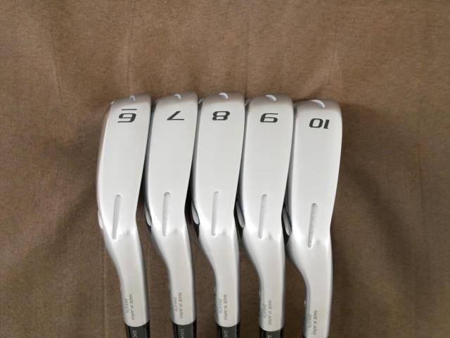 Iron set : Honma : ชุดเหล็ก Honma Bezeal 535 (ปี 2019 รุ่นนี้ใบใหญ่ที่สุดของ Honma) มีเหล็ก 6-10 (5 ชิ้น) ก้านกราไฟต์ Honma Vizard 48 Flex SR