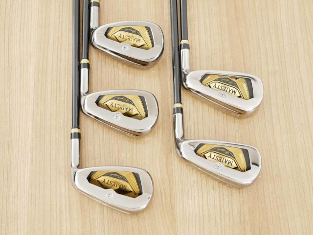 Iron set : Maruman : ชุดเหล็ก Maruman Majesty Royale (รุ่นท๊อปสุด ปี 2021 ของใหม่ 8 หมื่นบาท) มีเหล็ก 7-10,Pw (5 ชิ้น) ก้านกราไฟต์ Flex R