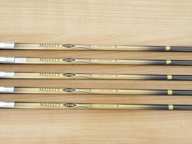 Iron set : Maruman : ชุดเหล็ก Maruman Majesty Royale (รุ่นท๊อปสุด ปี 2021 ของใหม่ 8 หมื่นบาท) มีเหล็ก 7-10,Pw (5 ชิ้น) ก้านกราไฟต์ Flex R