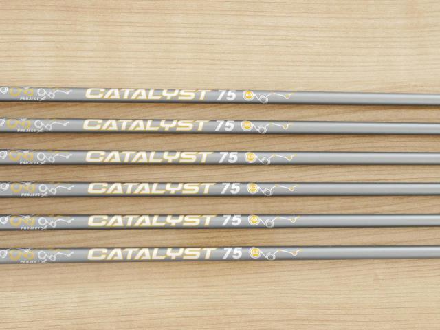 Iron set : Callaway : ชุดเหล็ก Callaway Mavrik (ปี 2020 ตีง่าย ไกลมากๆ) มีเหล็ก 5-Pw (6 ชิ้น) ก้านกราไฟต์ Project X CATALYST 75 6.0 Flex S