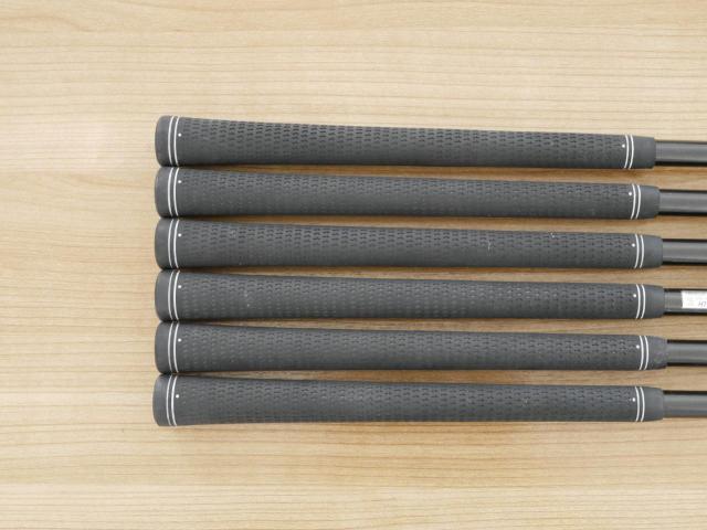 Iron set : PRGR : ชุดเหล็ก PRGR 02 Forged (ปี 2023 นุ่มมาก หายาก) มีเหล็ก 5-Pw (6 ชิ้น) ก้านกราไฟต์ Mitsubishi Diamana Flex S
