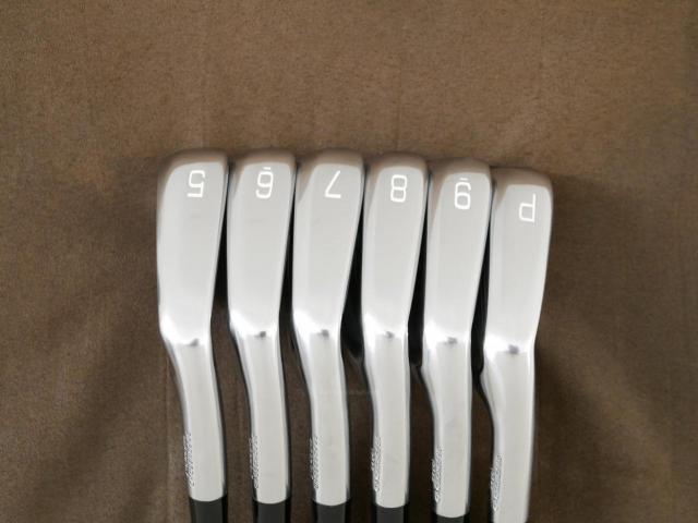 Iron set : Mizuno : ชุดเหล็ก Mizuno Pro 243 Forged (ปี 2024 นุ่ม แน่น ระยะดี) มีเหล็ก 5-Pw (6 ชิ้น) ก้านเหล็ก NS Pro 950 NEO Flex R