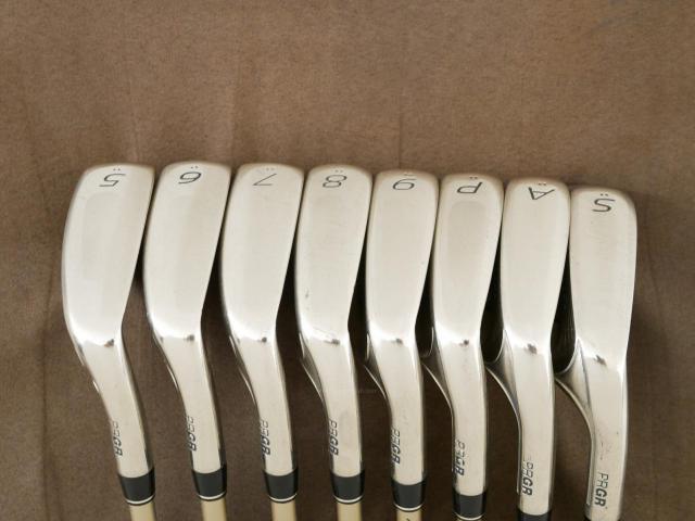 Iron set : PRGR : ชุดเหล็ก PRGR ID Nabla Red (รุ่นท๊อปสุด หน้าเด้ง ไกลมาก) มีเหล็ก 5-Pw,Aw,Sw (8 ชิ้น) ก้านกราไฟต์ M-40 Flex SR