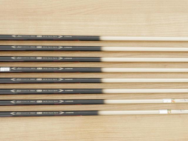 Iron set : PRGR : ชุดเหล็ก PRGR ID Nabla Red (รุ่นท๊อปสุด หน้าเด้ง ไกลมาก) มีเหล็ก 5-Pw,Aw,Sw (8 ชิ้น) ก้านกราไฟต์ M-40 Flex SR