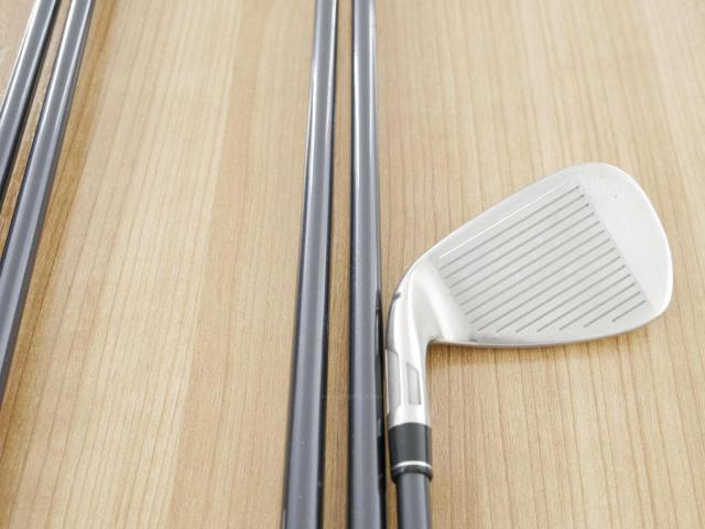 Iron set : Taylormade : ชุดเหล็ก Taylormade Stealth (ออกปี 2022 Japan Spec.) มีเหล็ก 6-Pw (5 ชิ้น) ก้านกราไฟต์ Mitsubishi Tensei TM60 Flex R