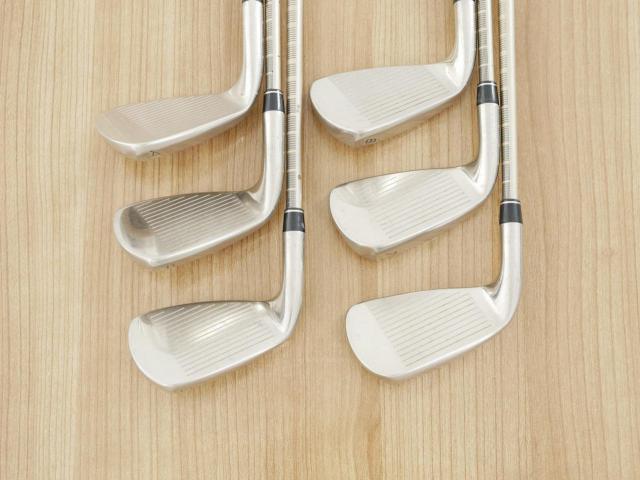 Iron set : PRGR : ชุดเหล็ก PRGR ID Nabla Red (รุ่นท๊อปสุด หน้าเด้ง ไกลมาก) มีเหล็ก 6-Pw,Aw (6 ชิ้น) ก้านกราไฟต์ M-37 Flex R