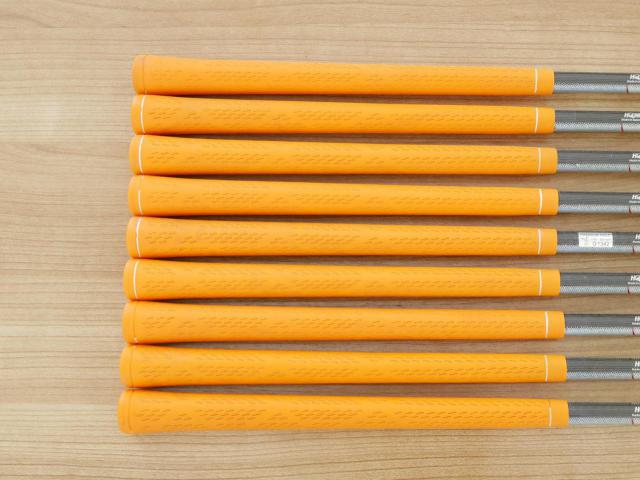 Iron set : Honma : ชุดเหล็ก Honma TwinMarks TM-504 มีเหล็ก 4-11,Sw (9 ชิ้น) ก้านกราไฟต์ ARMRQ 856 Flex R (2 ดาว)