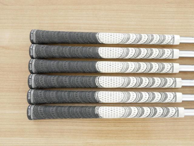 Iron set : Titleist : ชุดเหล็ก Titleist T200 Forged (ออกปี 2023 Japan Spec) มีเหล็ก 5-Pw (6 ชิ้น) ก้านเหล็ก NS Pro 105T Flex S