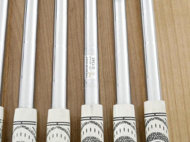 Iron set : Titleist : ชุดเหล็ก Titleist T200 Forged (ออกปี 2023 Japan Spec) มีเหล็ก 5-Pw (6 ชิ้น) ก้านเหล็ก NS Pro 105T Flex S