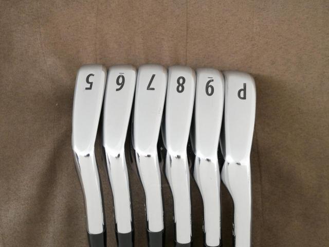 Iron set : Titleist : ชุดเหล็ก Titleist AP2 712 Forged มีเหล็ก 5-Pw (6 ชิ้น) ก้านเหล็ก NS Pro 950 Flex S