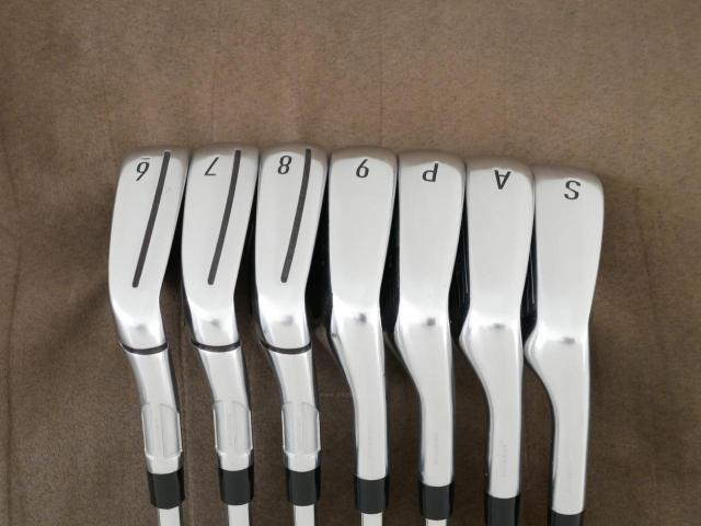Iron set : Taylormade : ชุดเหล็ก Taylormade Qi (รุ่นล่าสุด ออกปี 2024 Japan Spec.) มีเหล็ก 6-Pw,Aw,Sw (7 ชิ้น) ก้านเหล็ก NS Pro 820GH Flex R