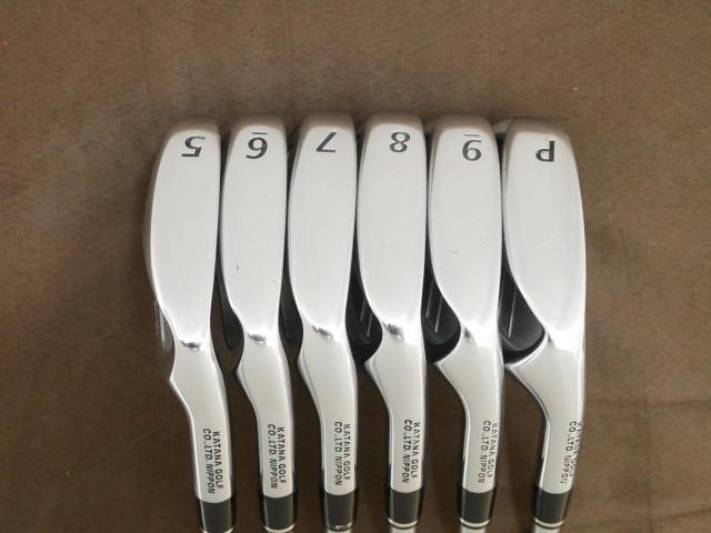 Iron set : Katana : ชุดเหล็ก Katana Voltio IV Model C Forged (ออกปี 2016) มีเหล็ก 5-Pw (6 ชิ้น) ก้านกราไฟต์ Fujikura Speeder 550 Flex R