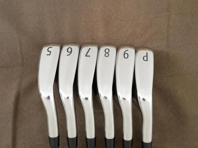 Iron set : Titleist : ชุดเหล็ก Titleist AP1 718 (ออกปี 2018) มีเหล็ก 5-Pw (6 ชิ้น) ก้านกราไฟต์ Fujikura MCI 60 Flex S