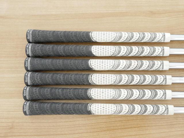 Iron set : Titleist : ชุดเหล็ก Titleist T200 Forged (ออกปี 2023 Japan Spec) มีเหล็ก 5-Pw (6 ชิ้น) ก้านเหล็ก NS Pro 105T Flex S