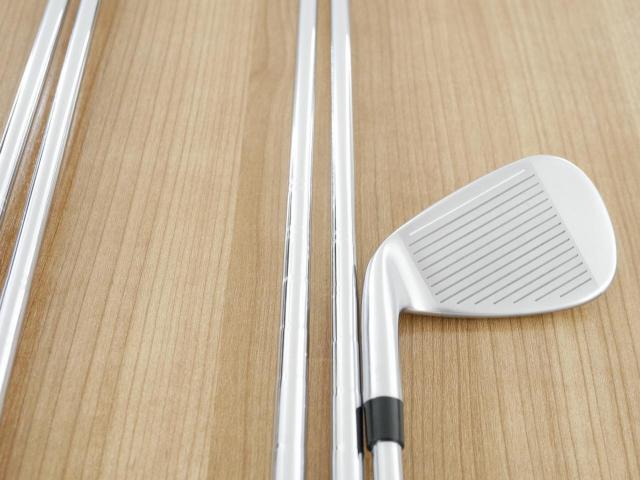 Iron set : Taylormade : ชุดเหล็ก Taylormade Qi (รุ่นล่าสุด ออกปี 2024 Japan Spec.) มีเหล็ก 6-Pw (5 ชิ้น) ก้านเหล็ก NS Pro 820GH Flex R